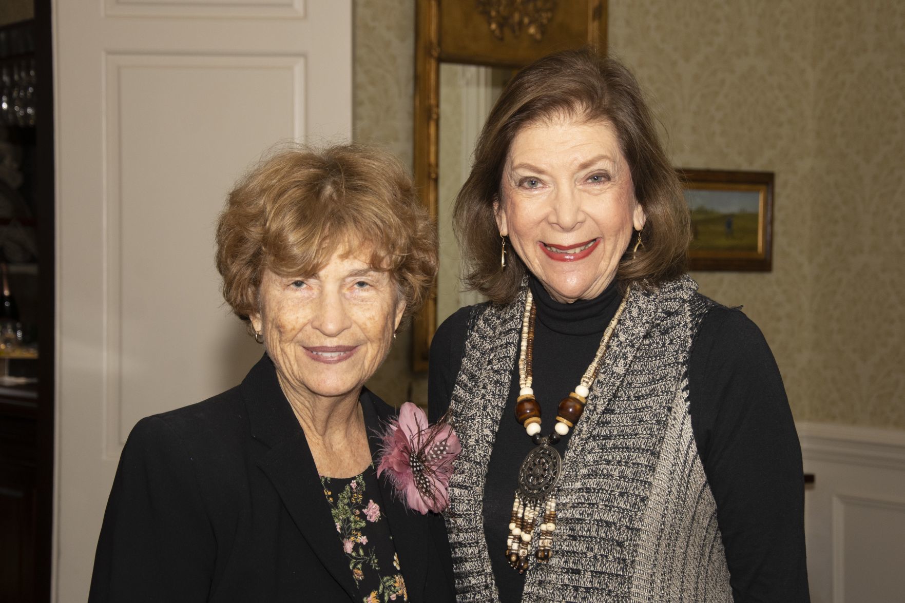 Suzie Nall, Phyllis Langsdorf